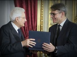 Il capo dello Stato Sergio Mattarella premia Luca Bindi