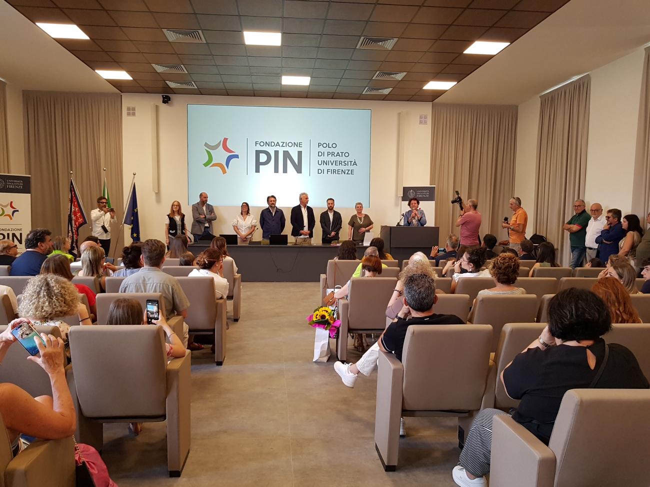 Un momento della cerimonia di laurea alla Fondazione PIN - Polo di Prato