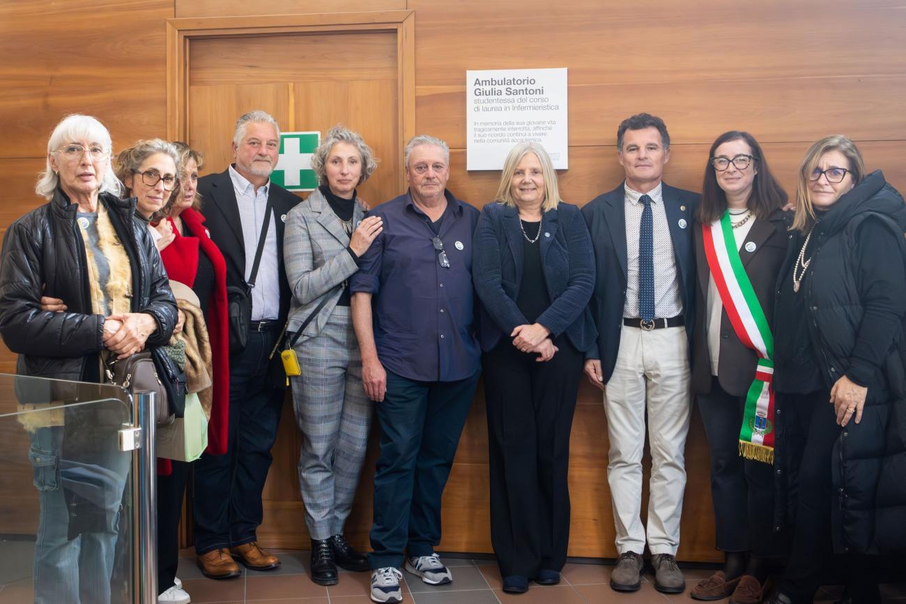 intitolazione ambulatorio a Giulia Santoni