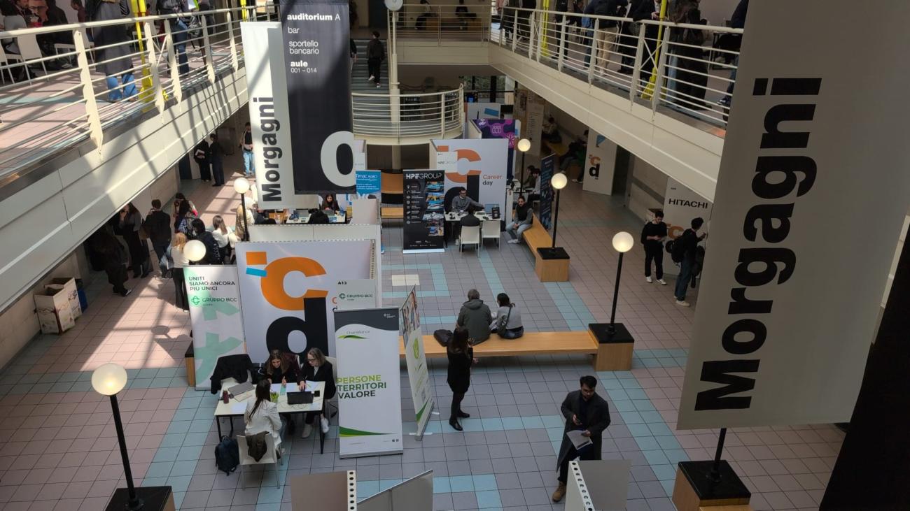 Alcuni studenti che hanno partecipato al Career Day Unifi 