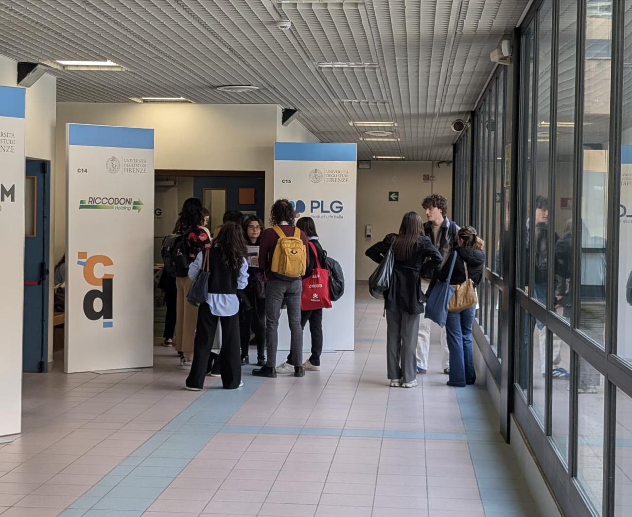 Alcuni studenti che hanno partecipato al Career Day Unifi 