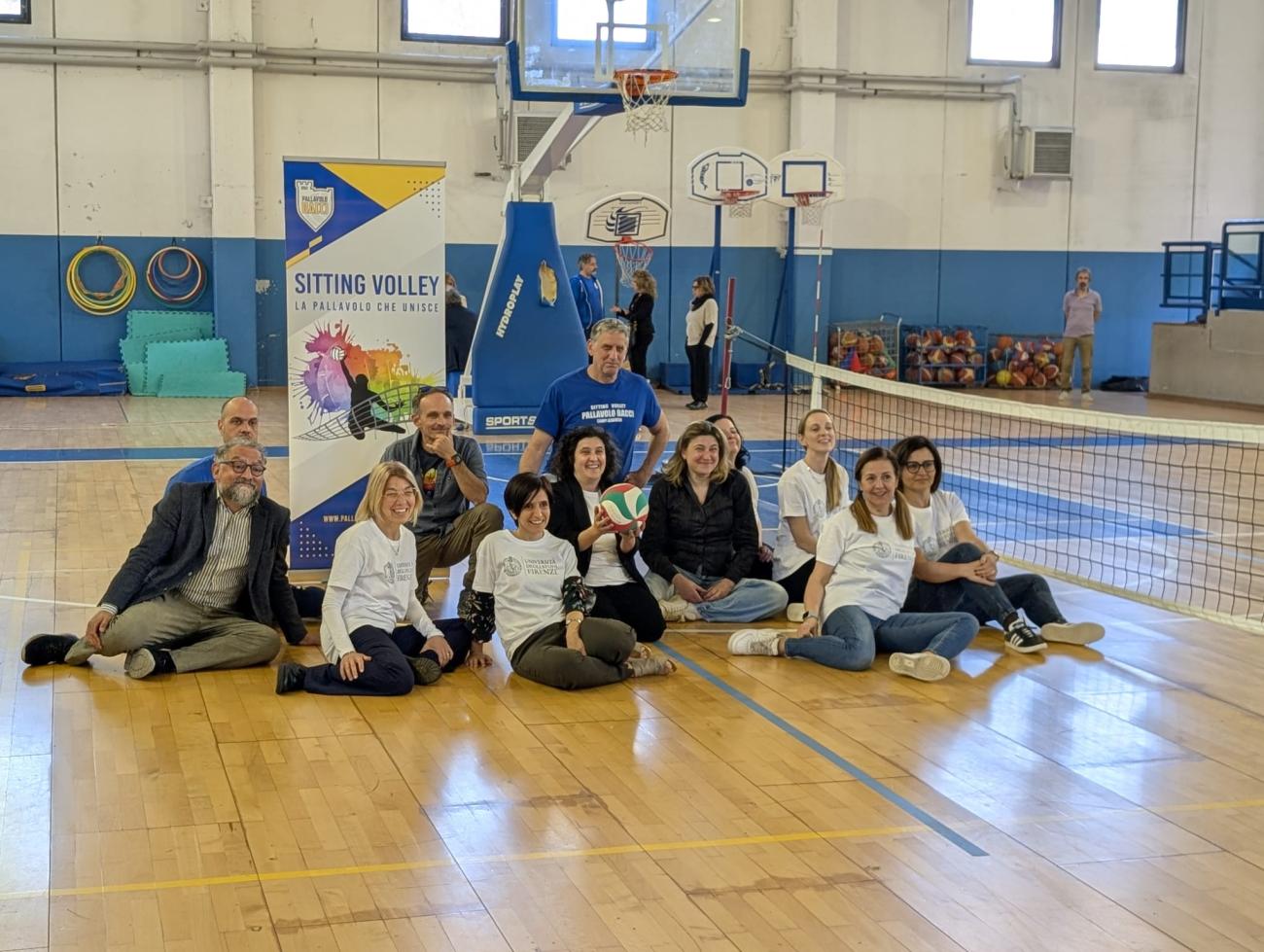 Un momento della dimostrazione di sitting volley con la Pallavolo Bacci 