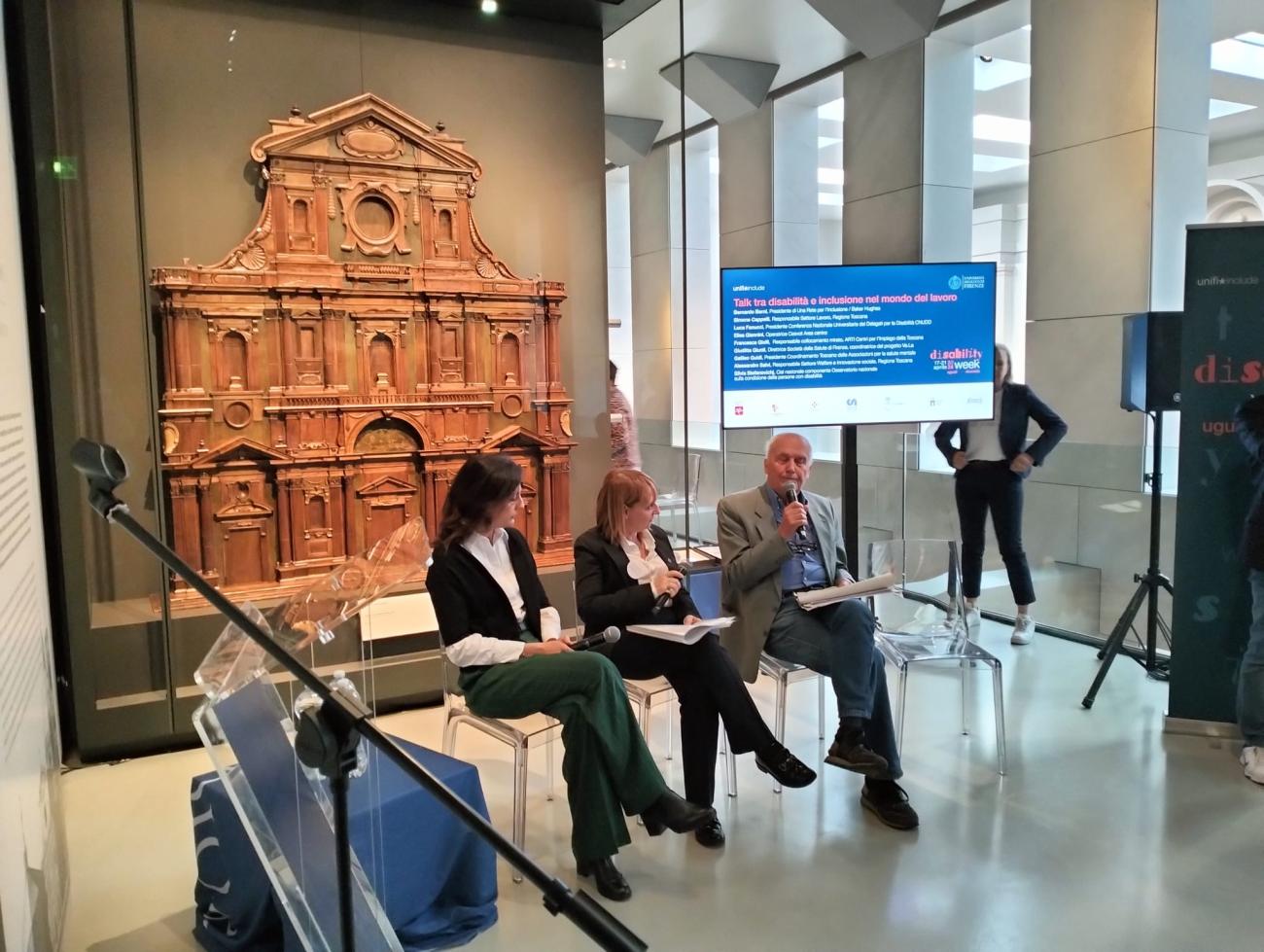 Un momento del talk con Elisa Giannini, Maria Paola Monaco e Galileo Guidi