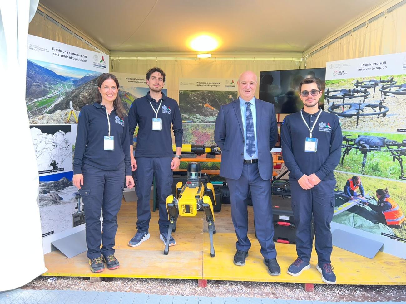 Lo stand del Centro per la Protezione Civile dell’Università di Firenze