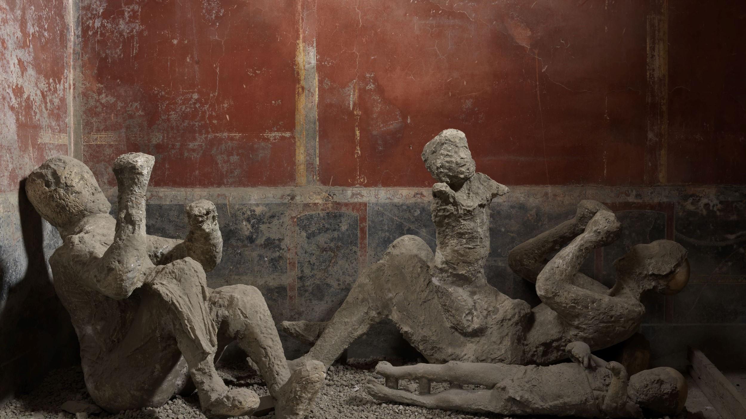 Pompei -gruppo di calchi da Casa del Bracciale d'Oro (per gentile concessione del Parco Archeologico di Pompei)