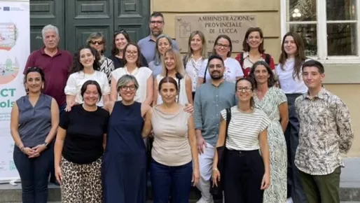 Trasformare i cortili scolastici in laboratori verdi è il tema del progetto Re-Act Schools