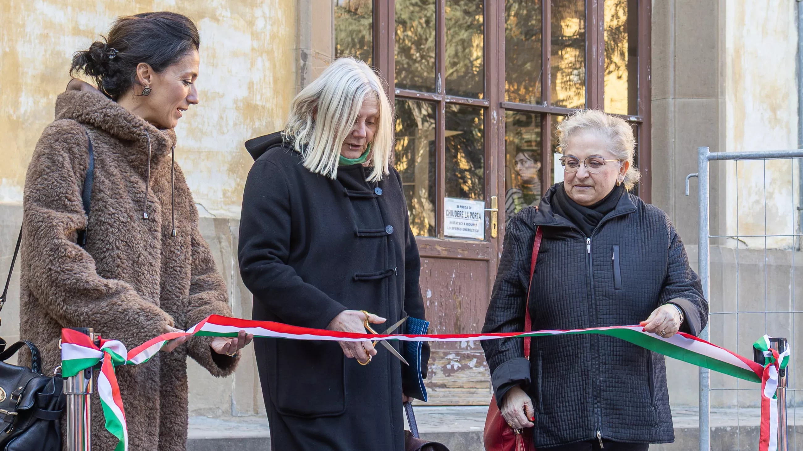 Taglio del nastro Santa Marta