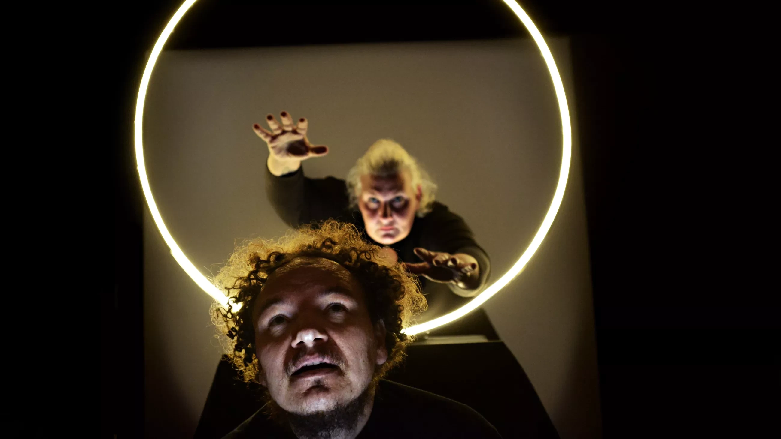 Gianluca Guidotti e Enrica Sangiovanni (Archiviozeta) in "Seguendo Euridice" (foto di Franco Guardascione)