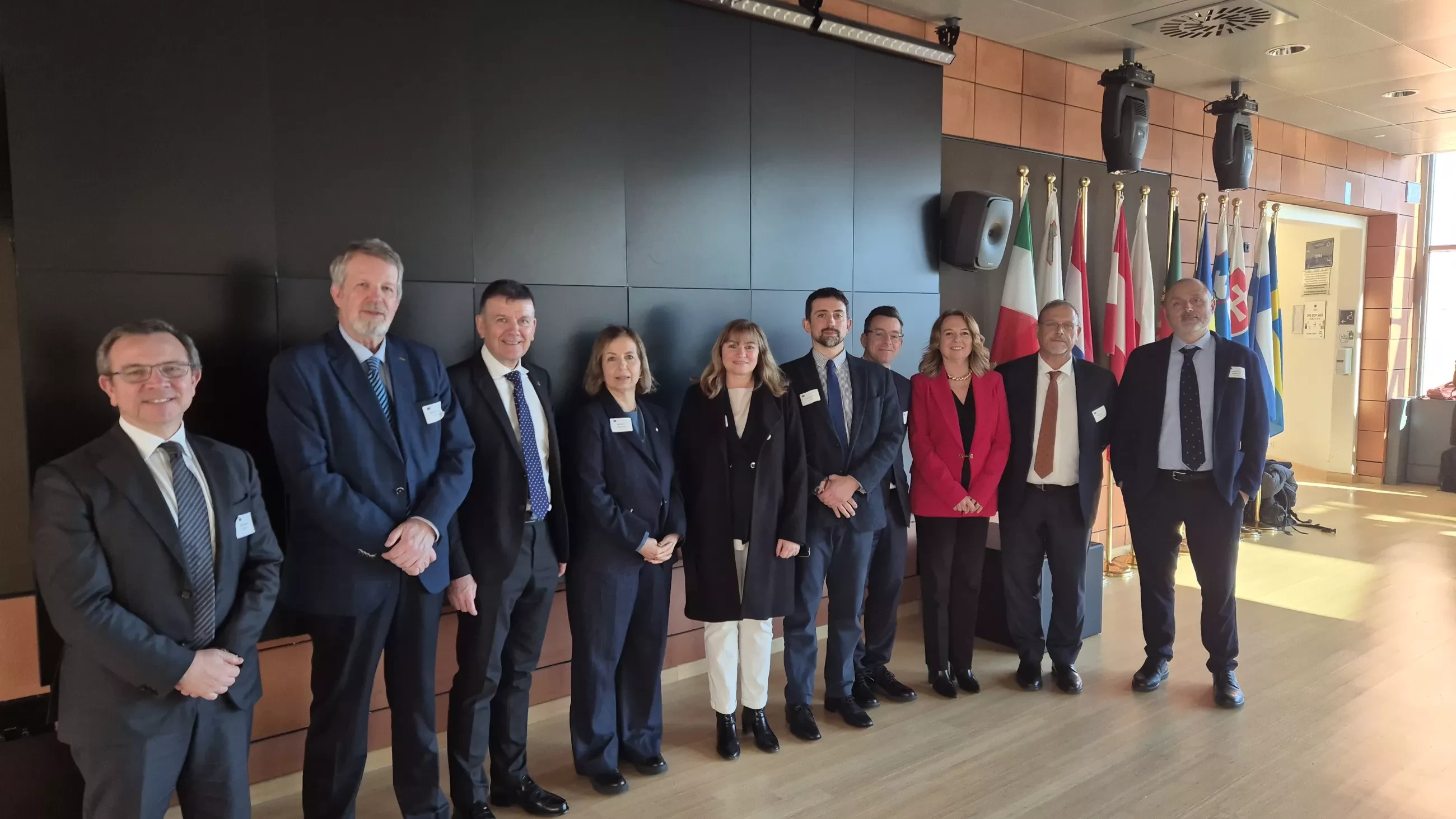 I partecipanti alla missione istituzionale dei Prorettori alla Ricerca delle Università toscane svoltasi a Bruxelles. Tra questi, i prorettori Marco Pierini (terzo da sinistra) e Debora Berti (quarta)