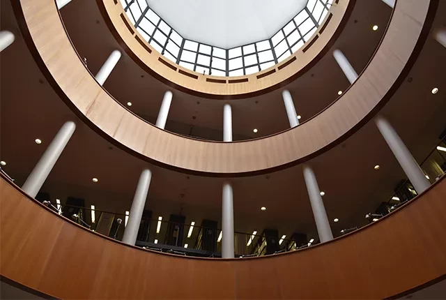 Interno della Biblioteca di Scienze Sociali