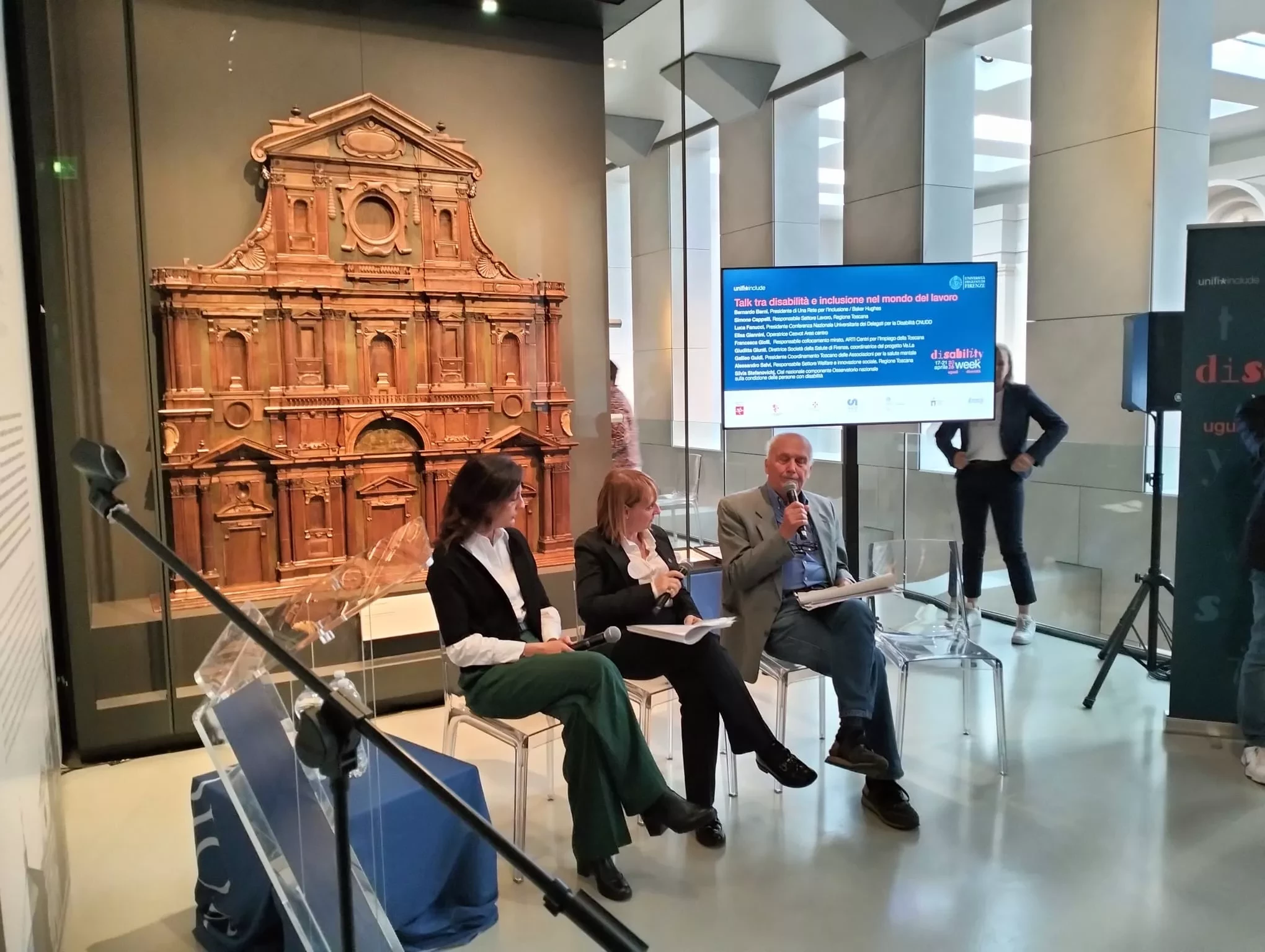 Un momento del talk con Elisa Giannini, Maria Paola Monaco e Galileo Guidi